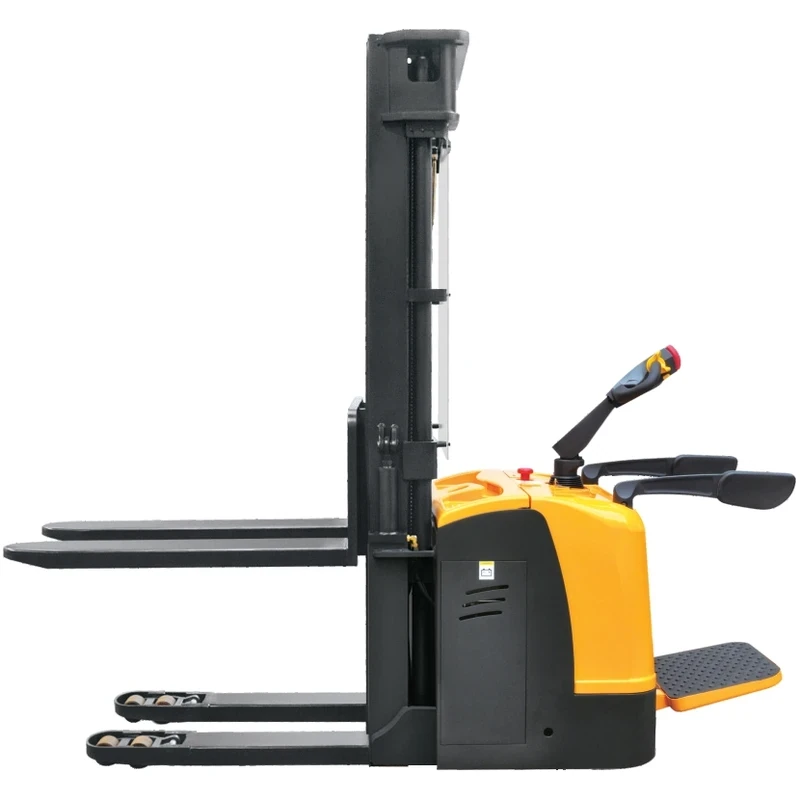 Kezdeti emelésű vezetőállásos elektromos magasemelő (EVV15-IP), 1500 kg, 2500–5600 mm